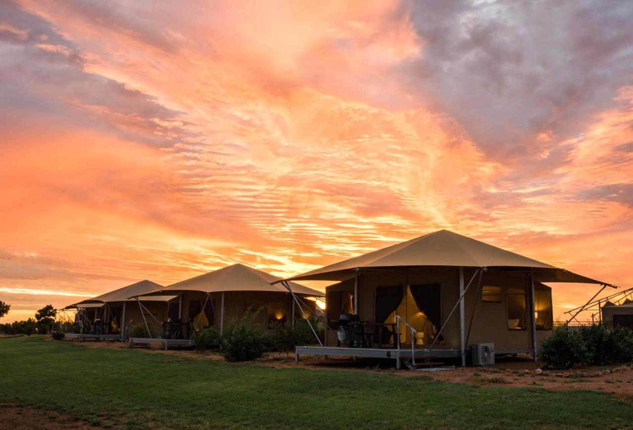 Mitchell Grass Retreat Hotel Longreach Exterior photo